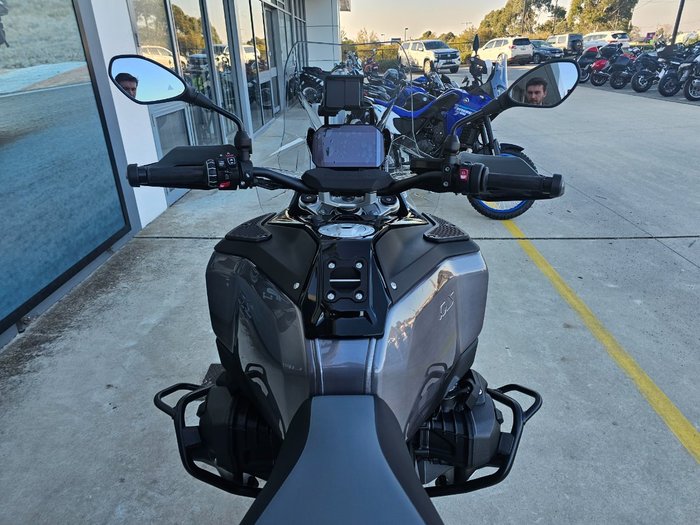 2025 BMW Motorrad R 1300 GS ADVENTURE TRIPLE BLK Black