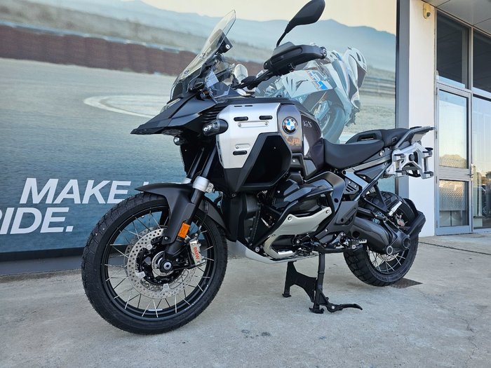2025 BMW Motorrad R 1300 GS ADVENTURE TRIPLE BLK Black