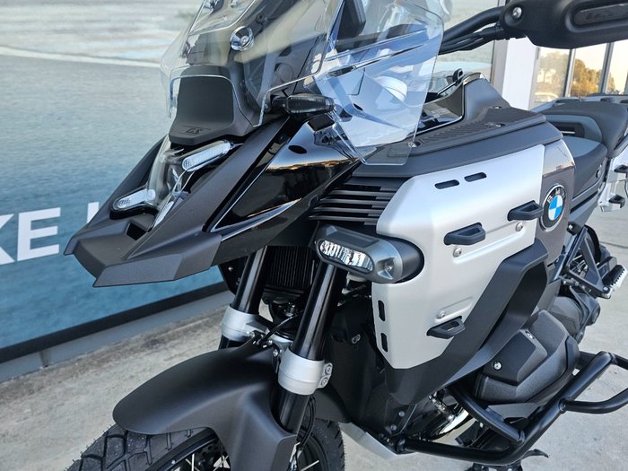 2025 BMW Motorrad R 1300 GS ADVENTURE TRIPLE BLK Black