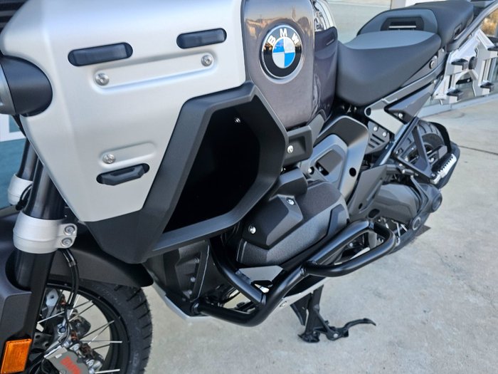 2025 BMW Motorrad R 1300 GS ADVENTURE TRIPLE BLK Black