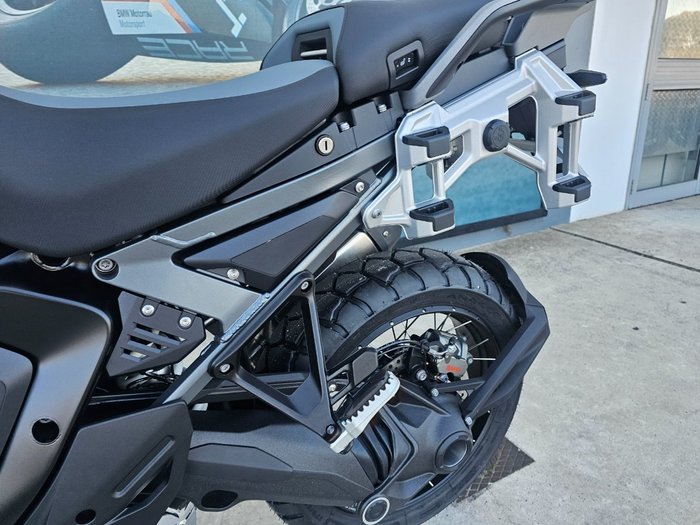 2025 BMW Motorrad R 1300 GS ADVENTURE TRIPLE BLK Black
