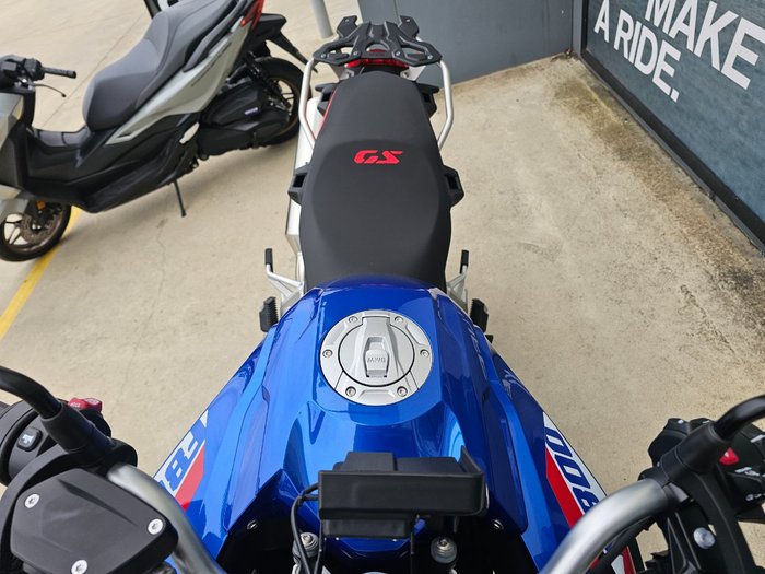 2025 BMW Motorrad F 800 GS Blue