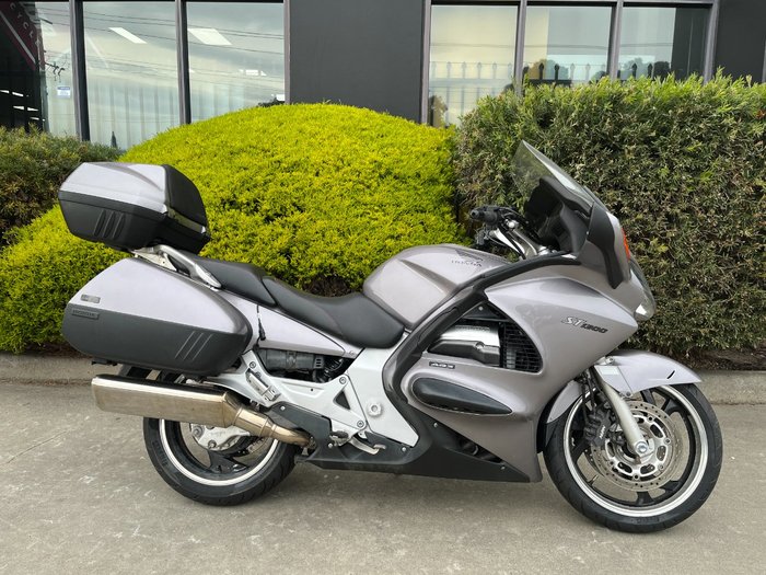 2003 Honda ST1300A