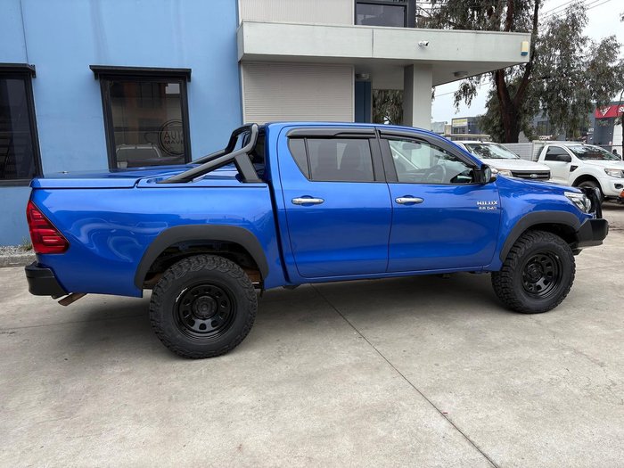 2015 Toyota Hilux SR5