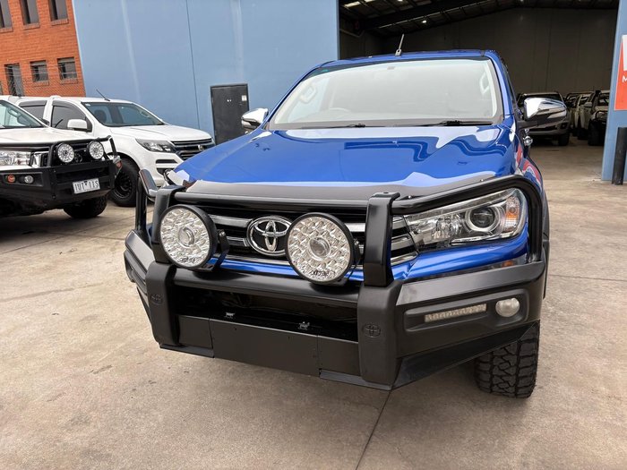 2015 Toyota Hilux SR5
