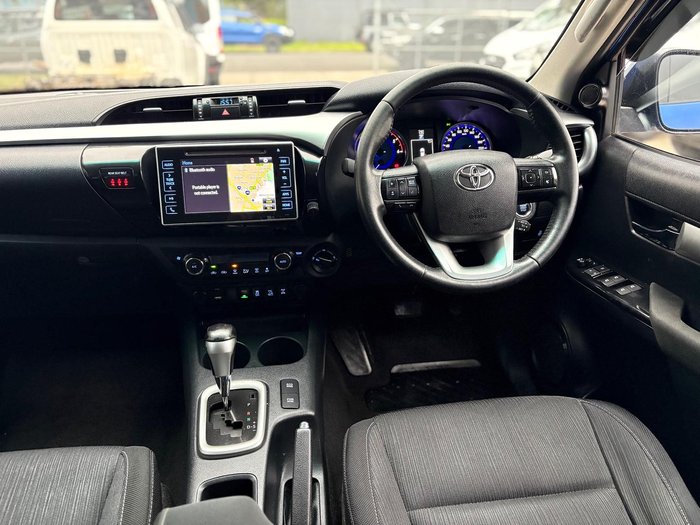 2015 Toyota Hilux SR5