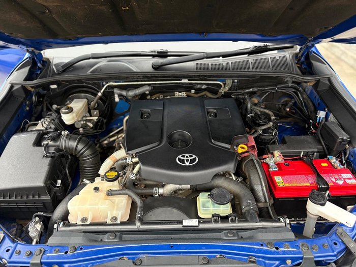 2015 Toyota Hilux SR5