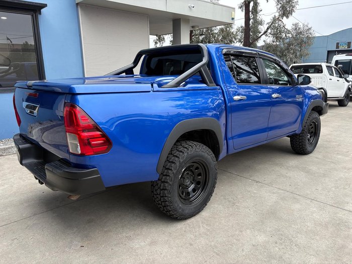 2015 Toyota Hilux SR5