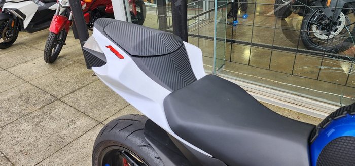 2013 Suzuki GSX-R750 BLUE