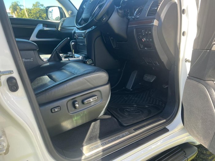 2019 Toyota Landcruiser VX