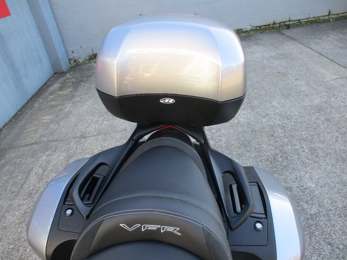 2010 Honda VFR1200F SILVER