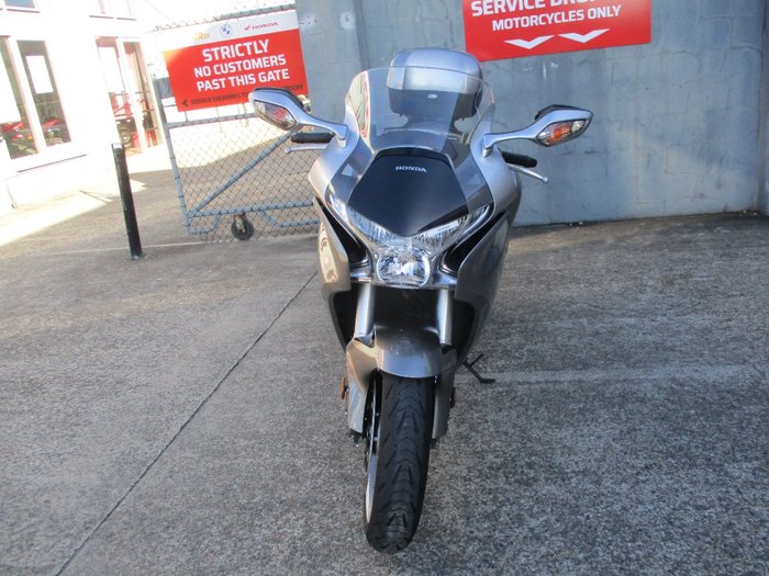 2010 Honda VFR1200F SILVER