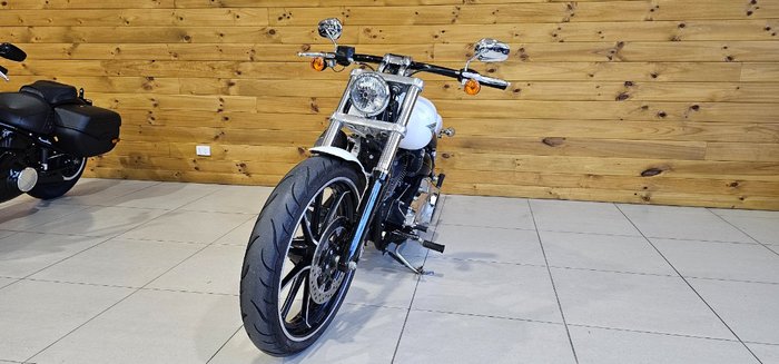 2016 Harley-davidson FXSB SOFTAIL BREAKOUT White