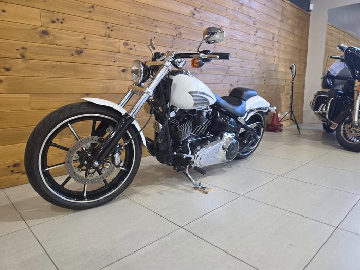 2016 HARLEY-DAVIDSON FXSB SOFTAIL BREAKOUT