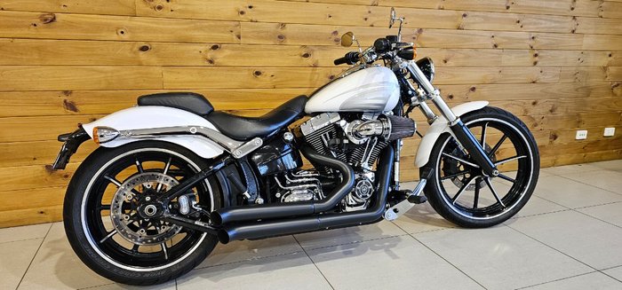 2016 Harley-davidson FXSB SOFTAIL BREAKOUT White