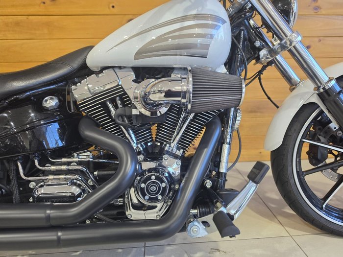 2016 HARLEY-DAVIDSON FXSB SOFTAIL BREAKOUT