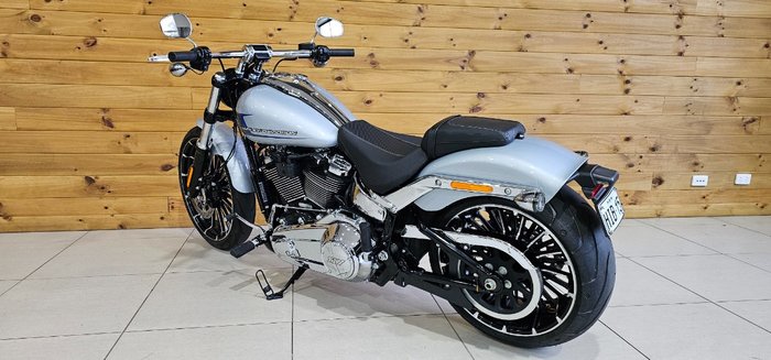 2023 Harley-davidson FXBR BREAKOUT (117) ATLAS SLV MTLIC