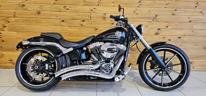 2016 Harley-davidson FXSB SOFTAIL BREAKOUT Black