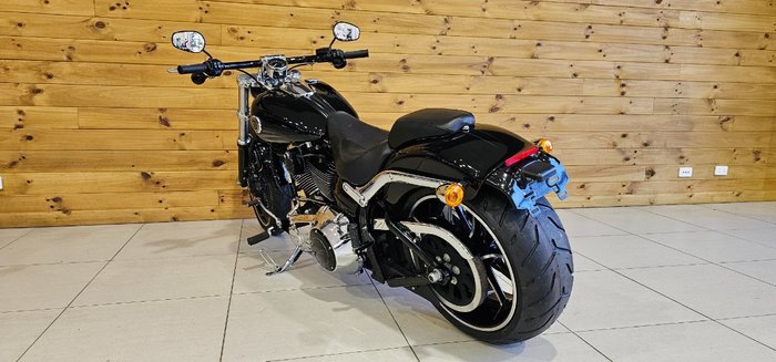 2016 Harley-davidson FXSB SOFTAIL BREAKOUT Black
