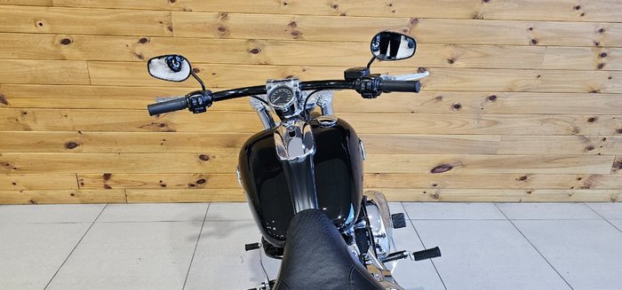 2016 Harley-davidson FXSB SOFTAIL BREAKOUT Black