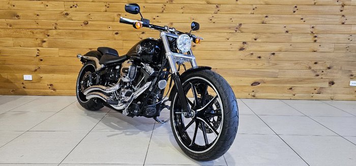 2016 Harley-davidson FXSB SOFTAIL BREAKOUT Black