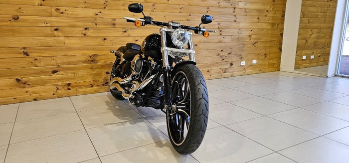 2016 Harley-davidson FXSB SOFTAIL BREAKOUT Black