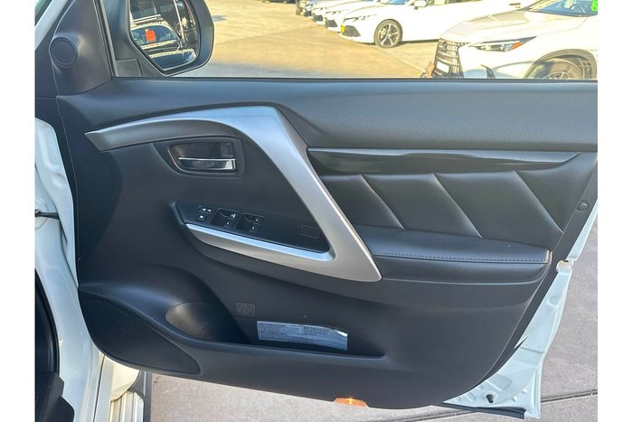 2018 Mitsubishi Pajero Sport GLS