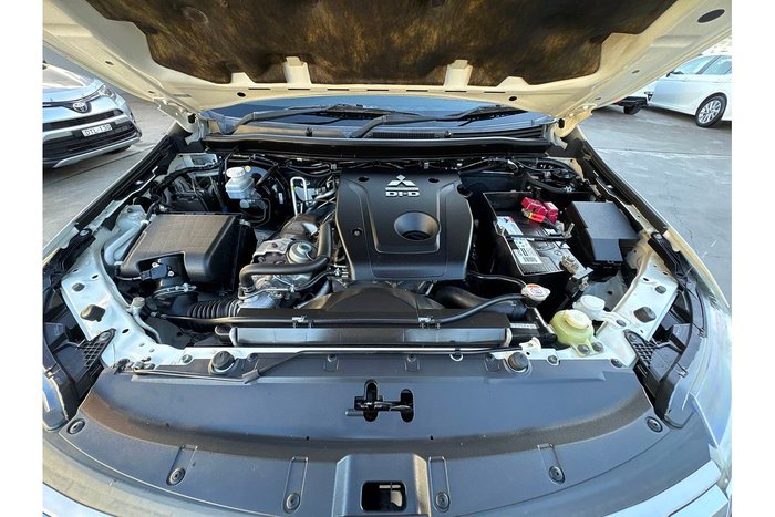 2018 Mitsubishi Pajero Sport GLS
