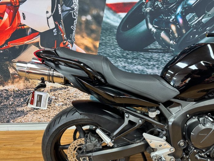 2009 Yamaha FZ6N GREY