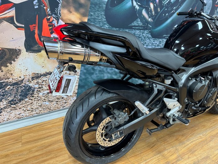 2009 Yamaha FZ6N GREY