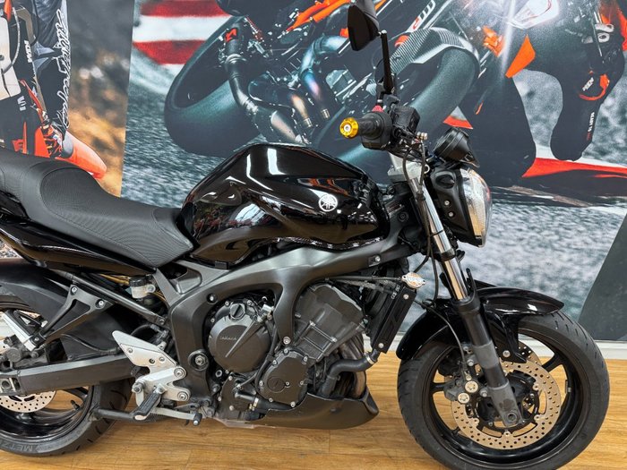 2009 Yamaha FZ6N GREY