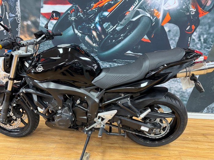2009 Yamaha FZ6N GREY