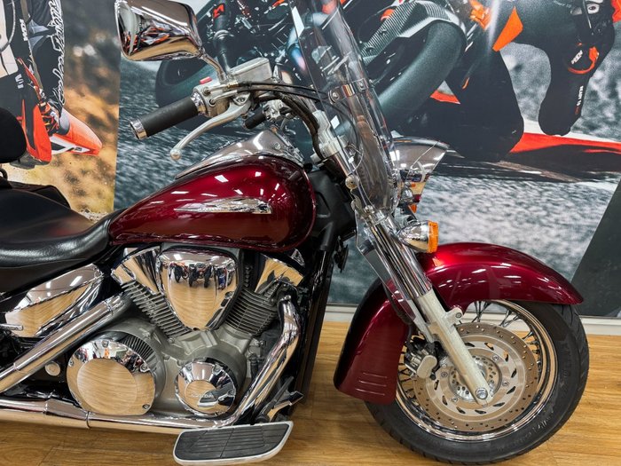 2006 Honda VTX1300 (VTX1300S) MAROON