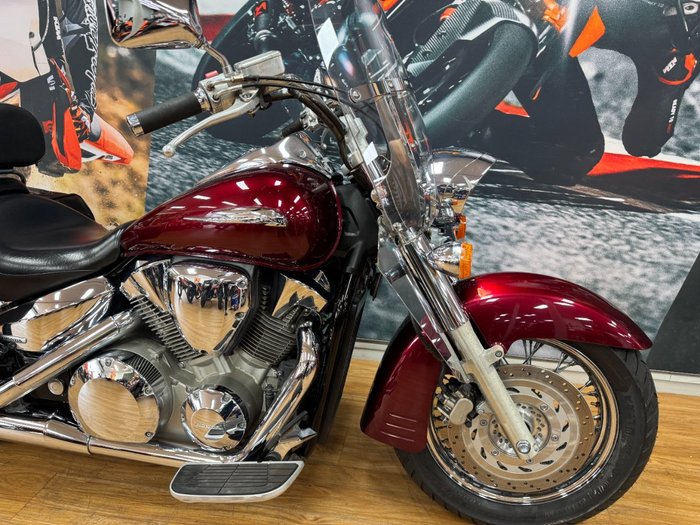 2006 Honda VTX1300 (VTX1300S) MAROON