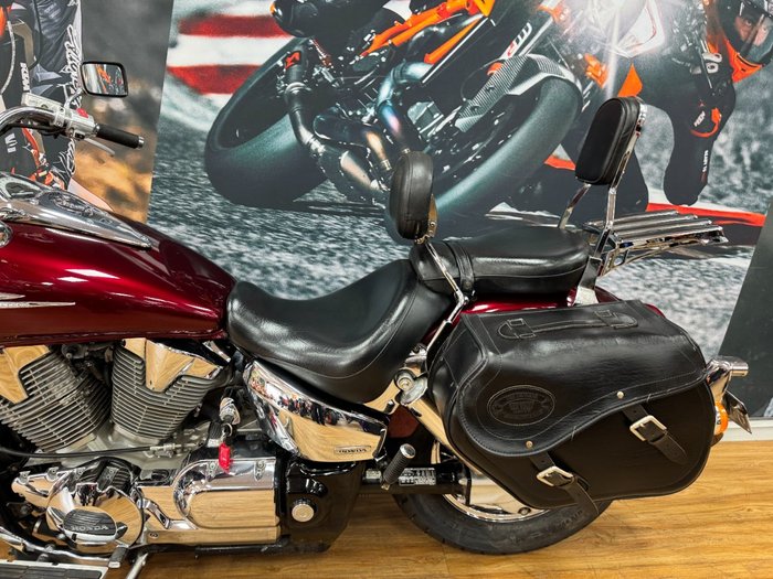 2006 Honda VTX1300 (VTX1300S) MAROON