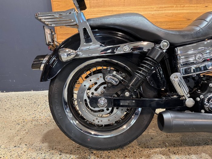 2011 Harley-davidson FXDC DYNA SUPER GLIDE CUSTOM BLACK