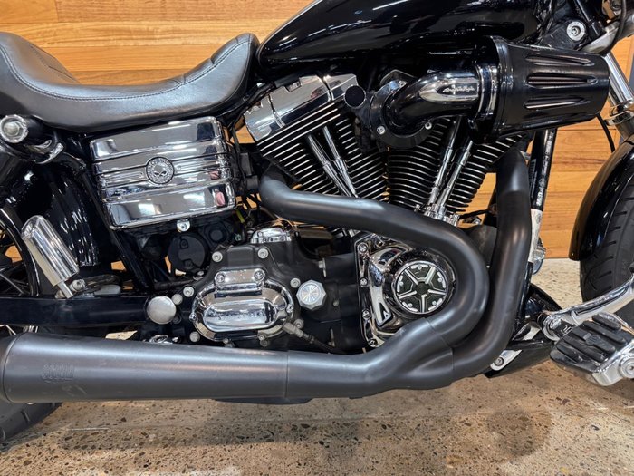 2011 Harley-davidson FXDC DYNA SUPER GLIDE CUSTOM BLACK