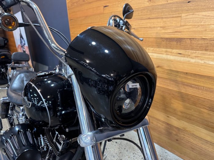 2011 Harley-davidson FXDC DYNA SUPER GLIDE CUSTOM BLACK