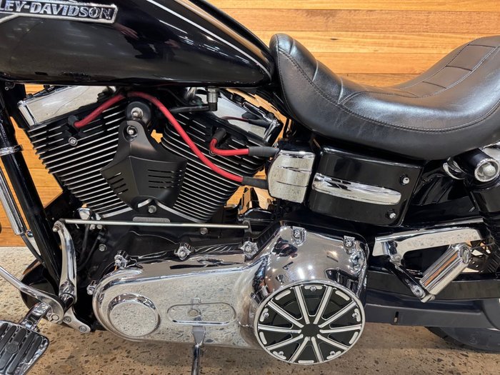 2011 Harley-davidson FXDC DYNA SUPER GLIDE CUSTOM BLACK