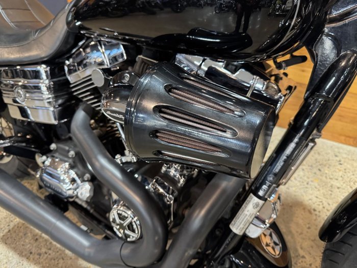 2011 Harley-davidson FXDC DYNA SUPER GLIDE CUSTOM BLACK