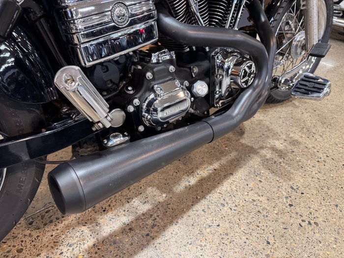 2011 Harley-davidson FXDC DYNA SUPER GLIDE CUSTOM BLACK
