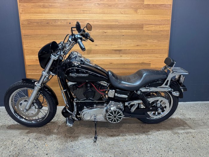 2011 Harley-davidson FXDC DYNA SUPER GLIDE CUSTOM BLACK