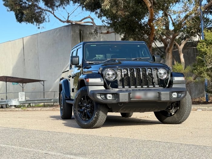 2021 Jeep Gladiator Night Eagle