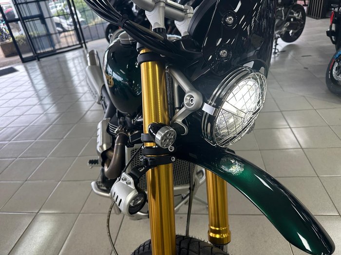 2021 Triumph Scrambler 1200 Steve McQueen Edition Scrambler Green