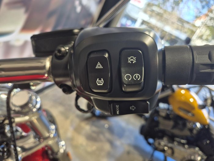 2025 Harley-Davidson Breakout 117 (FXBR) Softail Red