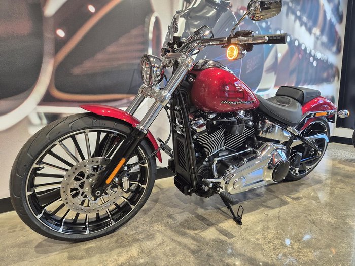 2025 Harley-Davidson Breakout 117 (FXBR) Softail Red