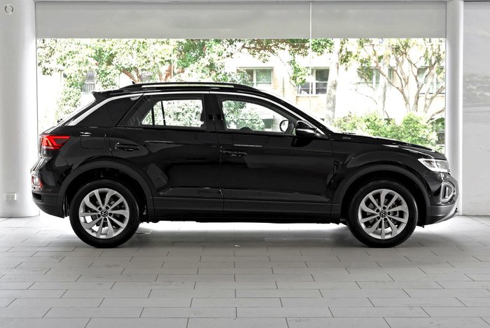 2024 Volkswagen T-Roc CityLife D11 MY24 Deep Black Pearl