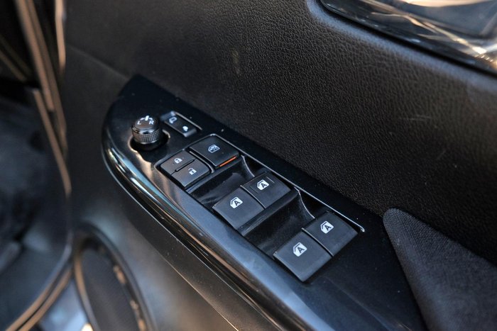 2019 Toyota Hilux SR5 GUN126R 4X4 Dual Range Graphite