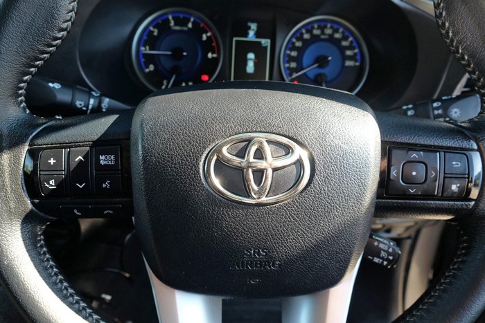 2019 Toyota Hilux SR5 GUN126R 4X4 Dual Range Graphite