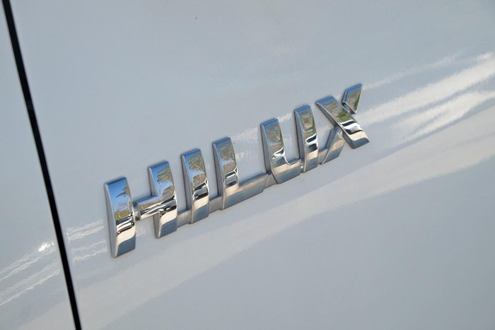 2021 Toyota Hilux Workmate TGN121R 4x2 Glacier White